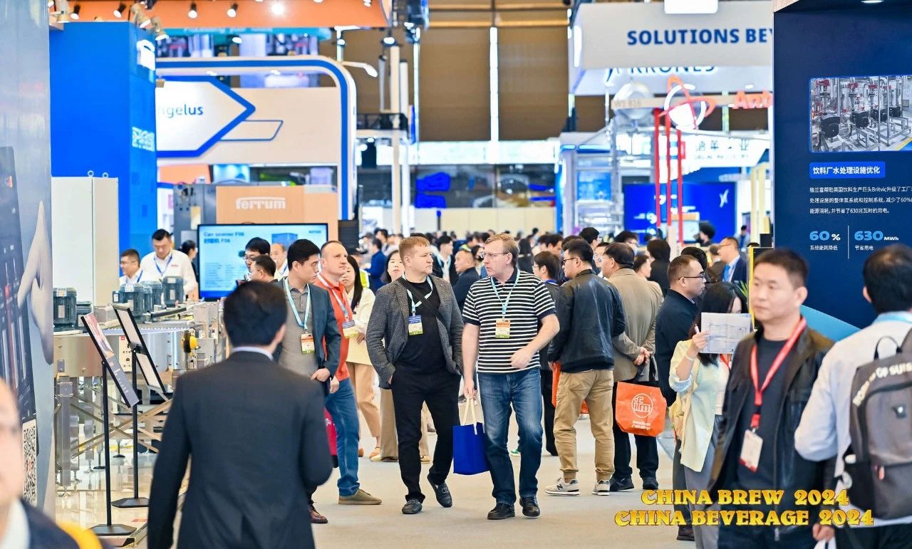 本年度再次亮相酒飲大展，雷茨磁浮冷水機（熱泵）等深受酒飲行業青睞！