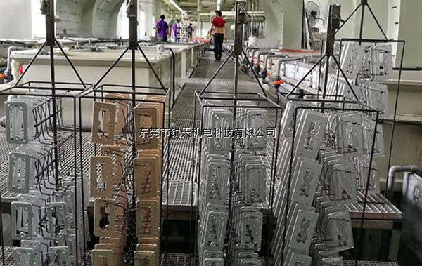 手機(jī)殼氧化干燥專(zhuān)用風(fēng)刀干燥系統(tǒng) 